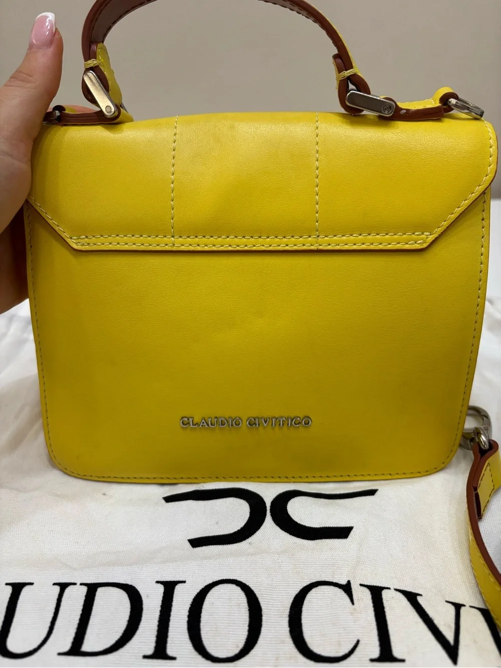 💛 Claudio Civitico “Atae” Yellow Leather Crossbody – Special Edition